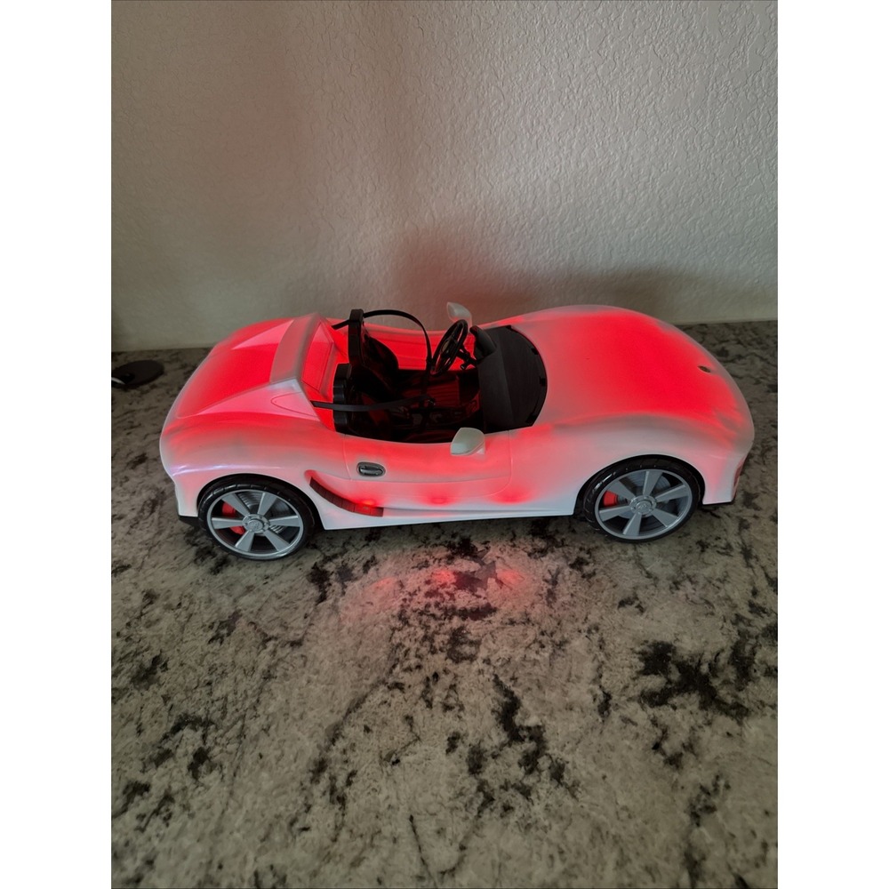 Rainbow High Doll Color Change Sports Car Color Changing LED Light-Up Automobile
